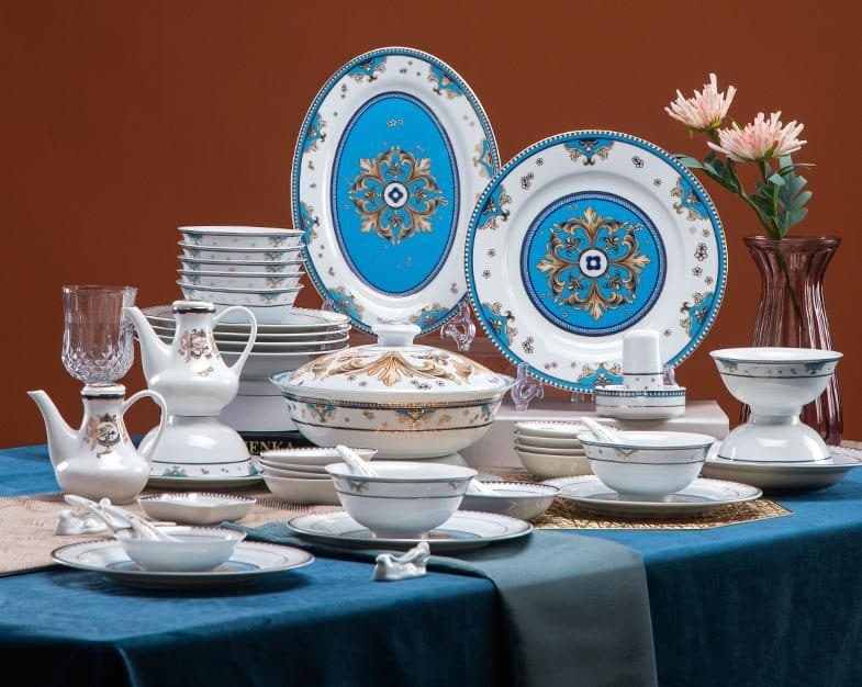 Red Leaf Birds of Fortune — a 58-piece Chinese porcelain dinner service