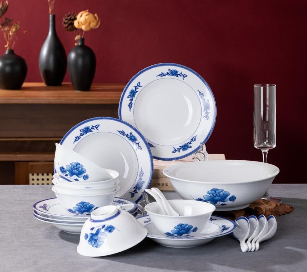 Red Leaf Celadon Charm — a 19-piece Chinese porcelain dinner service