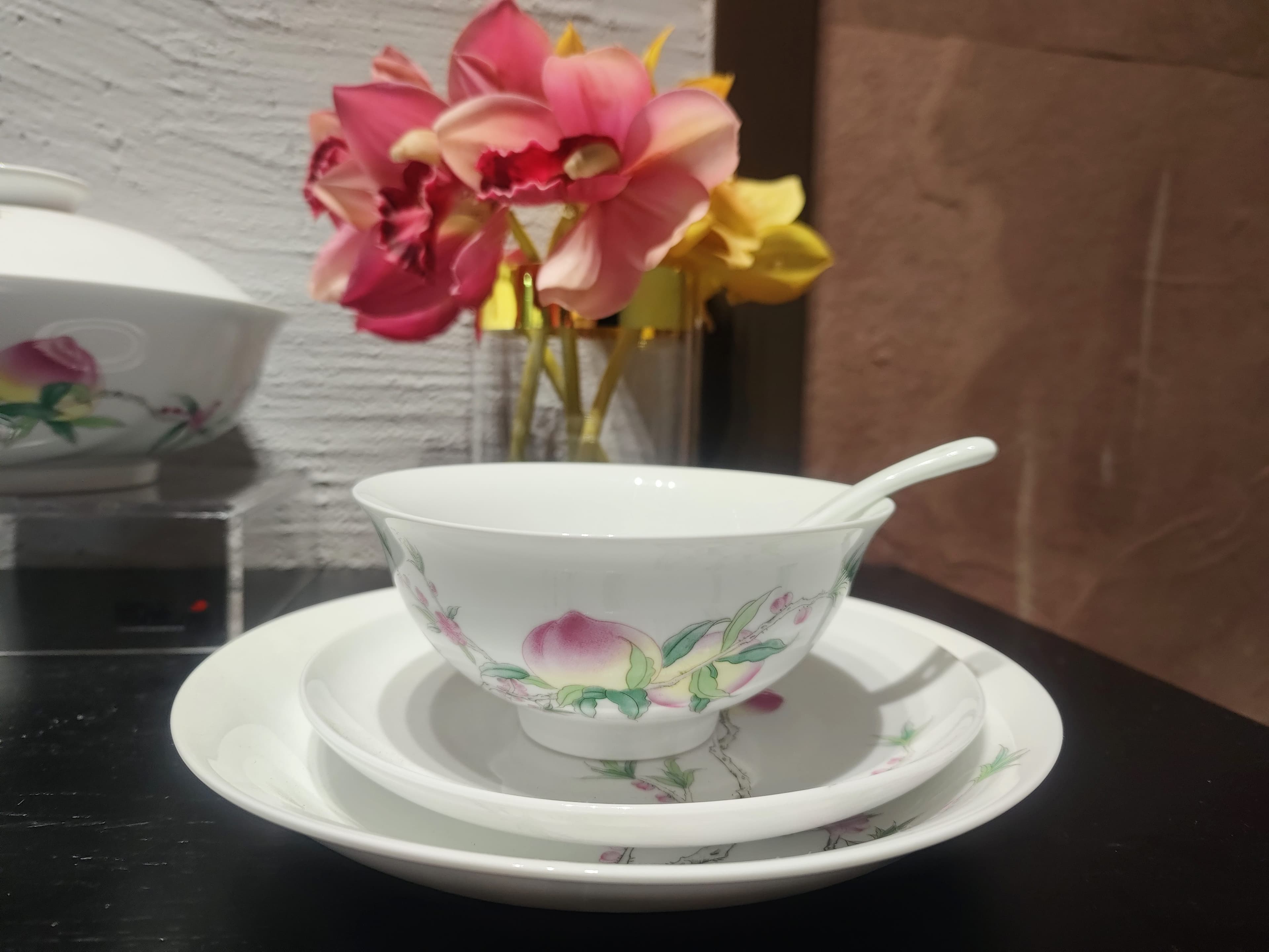 Red Leaf Falangcai Peaches — a 46-piece Chinese porcelain dinner service